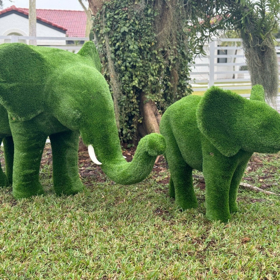 Mittelgroßer Elefanten-Topiary