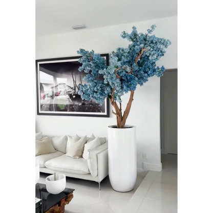 St. Tropez Vase in mattem Weiß mit blauen Kirschblüten